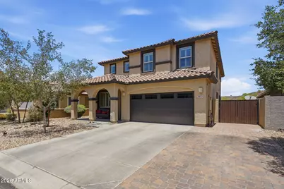 7672 W Fetlock Trail, Peoria, AZ 85383 - Photo 12