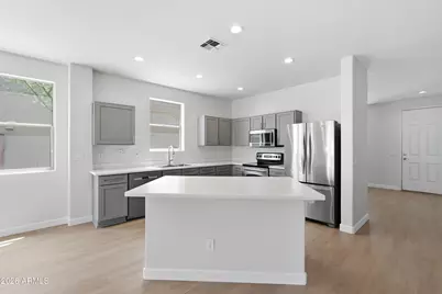 3308 W Burgess Lane, Phoenix, AZ 85041 - Photo 6
