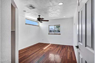 3235 E Sunnyside Lane E, Phoenix, AZ 85032 - Photo 18