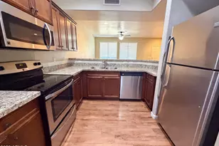 21655 N 36th Ave, Glendale, AZ 85308 - Photo 2