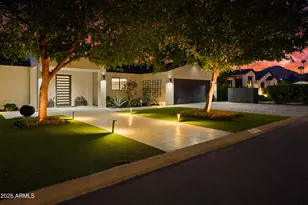 3710 E Hazelwood St, Phoenix, AZ 85018 - Photo 10