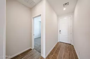 22872 W Monona Ln, Surprise, AZ 85387 - Photo 4
