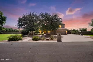 241 S Equestrian Ct, Gilbert, AZ 85296 - Photo 6