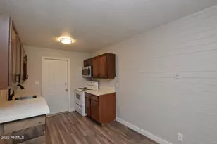 6044 N 21st Ave, Phoenix, AZ 85015 - Photo 2