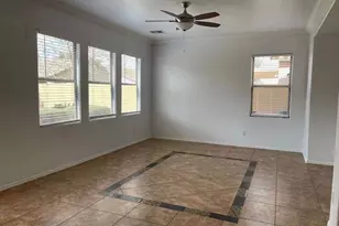 1704 S Falcon Dr, Gilbert, AZ 85295 - Photo 4