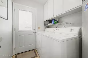 1121 E Cochise Dr, Phoenix, AZ 85020 - Photo 22