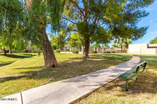 1121 E Cochise Dr, Phoenix, AZ 85020 - Photo 32
