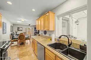 1121 E Cochise Dr, Phoenix, AZ 85020 - Photo 10