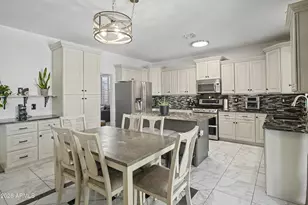 577 N Newport St, Chandler, AZ 85225 - Photo 10