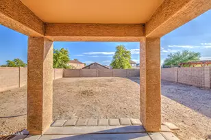 11217 W Brittlewood Dr, Phoenix, AZ 85037 - Photo 24