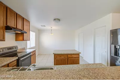11217 W Brittlewood Drive, Phoenix, AZ 85037 - Photo 8