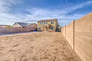 11217 W Brittlewood Dr, Phoenix, AZ 85037 - Photo 26