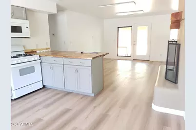 402 Whipple Street, Prescott, AZ 86301 - Photo 2