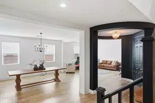8027 W Spur Dr, Peoria, AZ 85383 - Photo 4