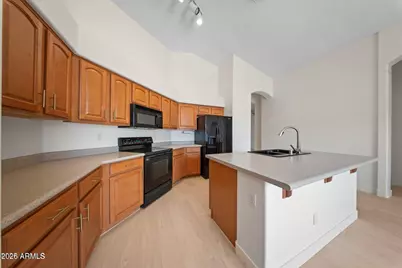 4315 E Redwood Lane, Phoenix, AZ 85048 - Photo 2