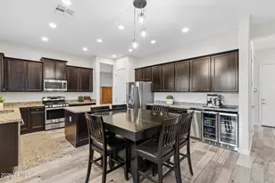 7427 W Saddlehorn Rd, Peoria, AZ 85383 - Photo 2