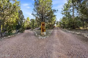 3161 Trail's End, Overgaard, AZ 85933 - Photo 14