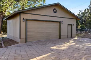 3161 Trail's End, Overgaard, AZ 85933 - Photo 36