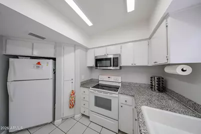 1870 E Kirkland Lane, Tempe, AZ 85281 - Photo 10