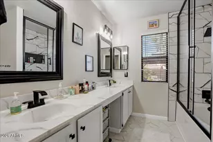 1660 E Whitten St, Chandler, AZ 85225 - Photo 12
