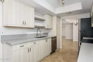 12212 N Paradise Vlg Pkwy S, Phoenix, AZ 85032 - Photo 8