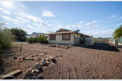 19822 W Georgia Avenue, Litchfield Park, AZ 85340 - Photo 6