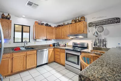 19822 W Georgia Avenue, Litchfield Park, AZ 85340 - Photo 10