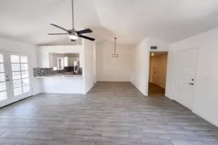 6915 W Cherry Hills Dr, Peoria, AZ 85345 - Photo 10