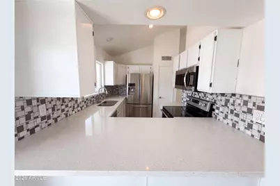 6915 W Cherry Hills Drive, Peoria, AZ 85345 - Photo 2