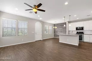 2477 W Market Pl, Chandler, AZ 85248 - Photo 2