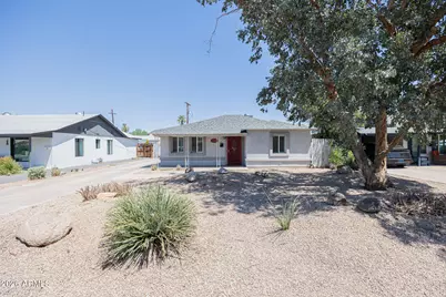 1332 E Whitton Avenue, Phoenix, AZ 85014 - Photo 2
