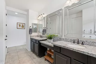 96 E Alcatara Avenue, Queen Creek, AZ 85140 - Photo 18