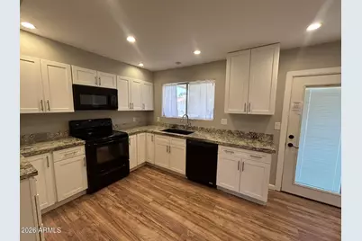 2207 W Monroe Street, Chandler, AZ 85224 - Photo 8
