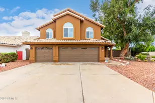 3601 E Rosemonte Dr, Phoenix, AZ 85050 - Photo 2