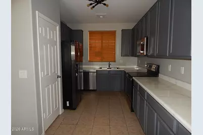 5021 S 99th Drive, Tolleson, AZ 85353 - Photo 6