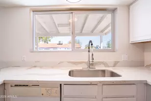 7728 W Cheery Lynn Rd, Phoenix, AZ 85033 - Photo 18