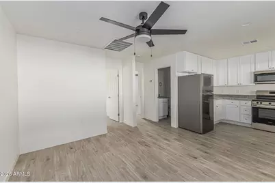 11230 N 17th Avenue, Phoenix, AZ 85029 - Photo 8