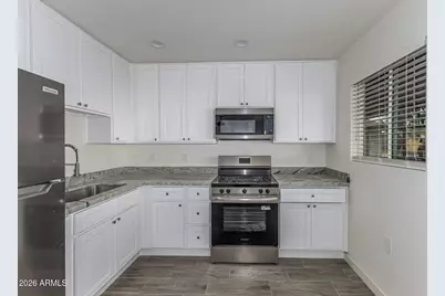 11230 N 17th Avenue, Phoenix, AZ 85029 - Photo 10