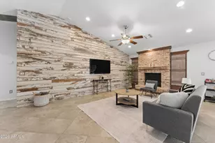 6319 W Villa Maria Dr, Glendale, AZ 85308 - Photo 4