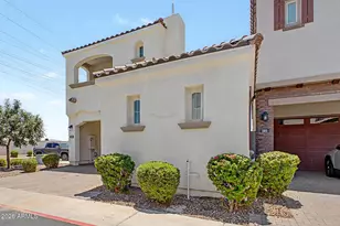 291 E Markwood Dr, Chandler, AZ 85286 - Photo 4