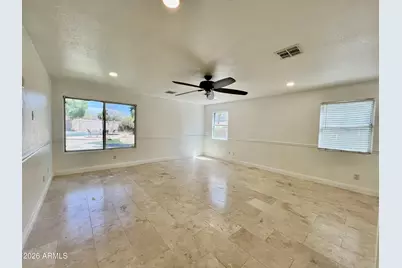 12721 N 58th Drive, Glendale, AZ 85304 - Photo 2