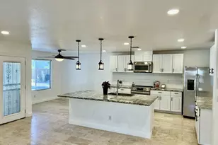 12721 N 58th Dr, Glendale, AZ 85304 - Photo 10