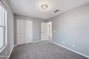 5727 S 35th Pl, Phoenix, AZ 85040 - Photo 10