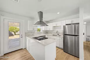 2526 W Orchid Ln, Phoenix, AZ 85021 - Photo 8