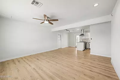 2526 W Orchid Lane, Phoenix, AZ 85021 - Photo 6