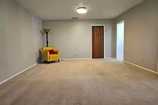 821 N Spur Cir, Mesa, AZ 85203 - Photo 20
