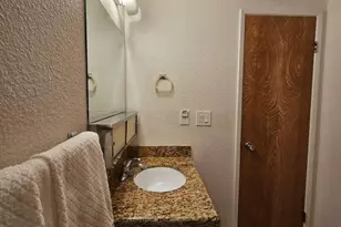 821 N Spur Cir, Mesa, AZ 85203 - Photo 38