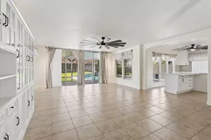 18100 N Catherine Dr, Surprise, AZ 85374 - Photo 6