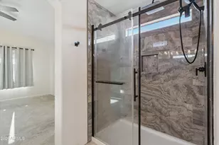 18100 N Catherine Dr, Surprise, AZ 85374 - Photo 22