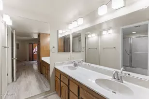 12212 N Paradise Vlg Pkwy S, Phoenix, AZ 85032 - Photo 12